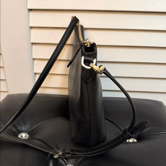 Kate Spade Black Pebbled Leather Crossbody | Gold Hardware | Small Bag - Picture 5 of 6